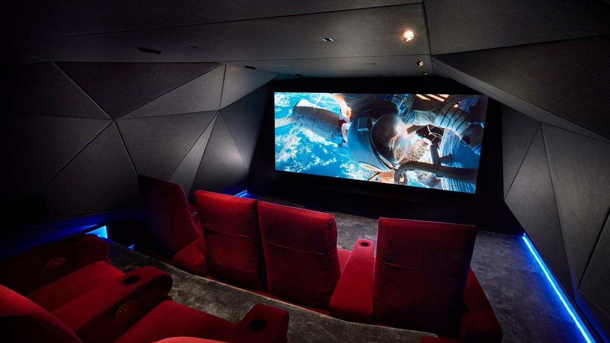 探索未來:Cave沉浸式投影影院