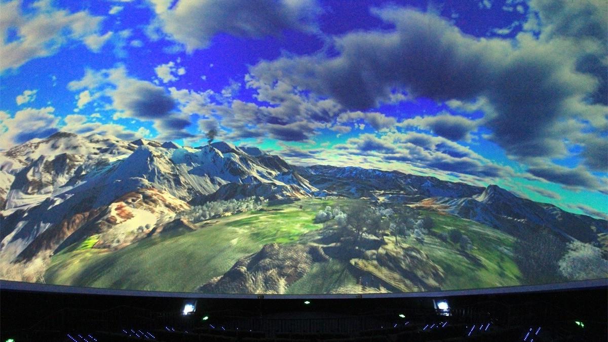 沉浸式投影:球幕投影技術(shù)的視覺魔力