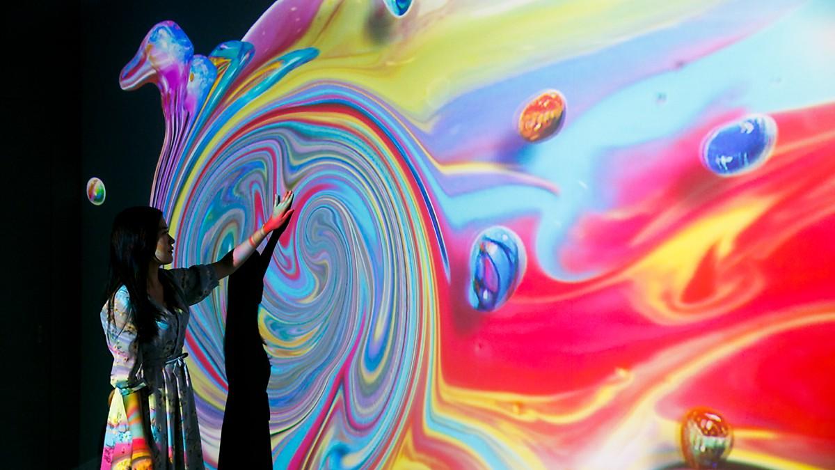 探索無(wú)限創(chuàng)意：創(chuàng)意涂鴉互動(dòng)墻的魔力